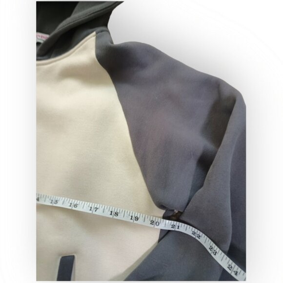 Studio Ghibli Style Hoodie with ears and removable back panel medium - Picture 5 of 7